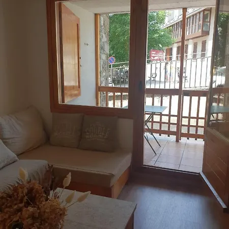 Apartment Mandilar Confort