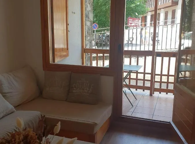 아파트 Mandilar Confort